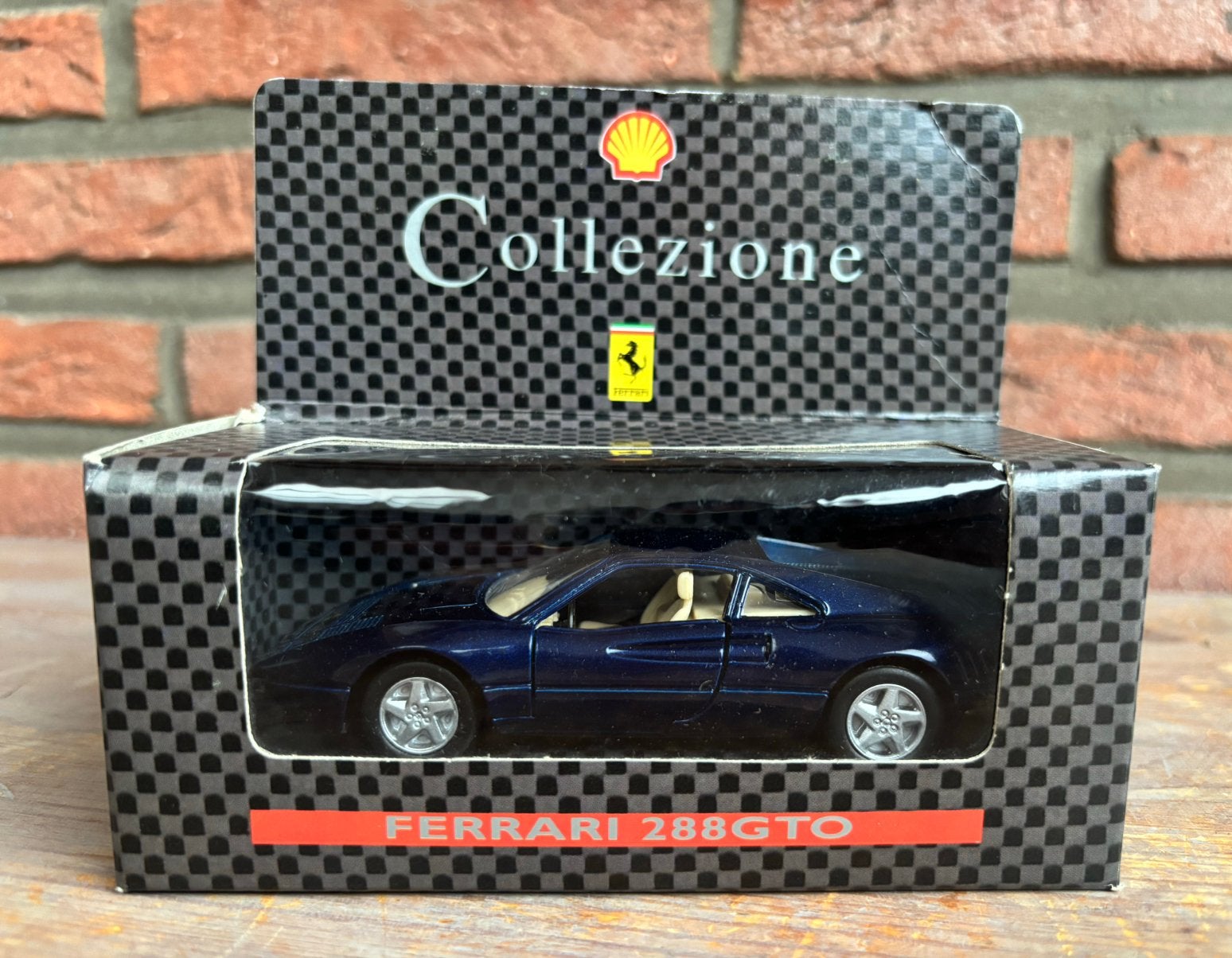 Ferrari 288GTO - Shell Ferrari Collection - schaal 1:43., Ophalen of Verzenden, Zo goed als nieuw, Auto, Overige merken