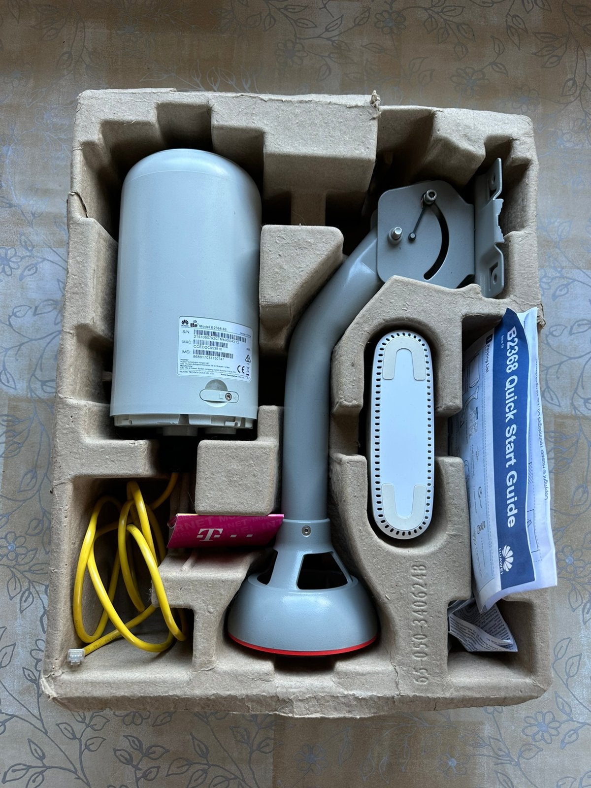 Huawei B2368 4G/LTE Outdoor Router Set – Helemaal Compleet!, Computers en Software, Ophalen of Verzenden, Gebruikt, Router