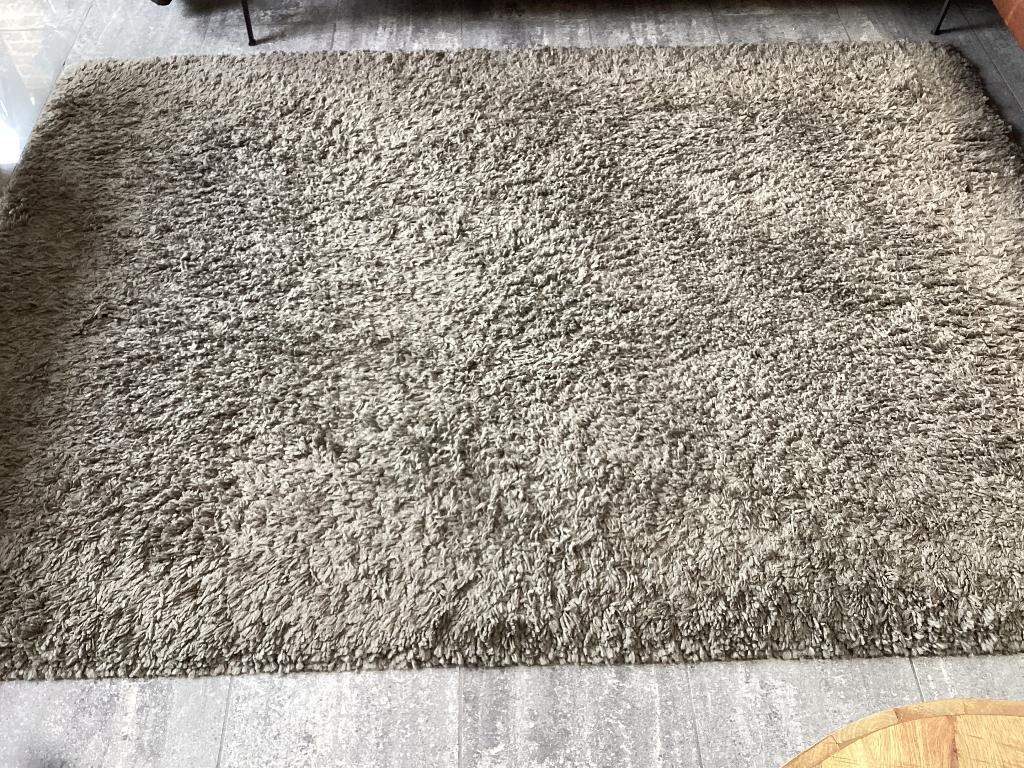 Tapijt 2m op 1m 45, Ophalen, Gebruikt, 100 tot 150 cm, Grijs
