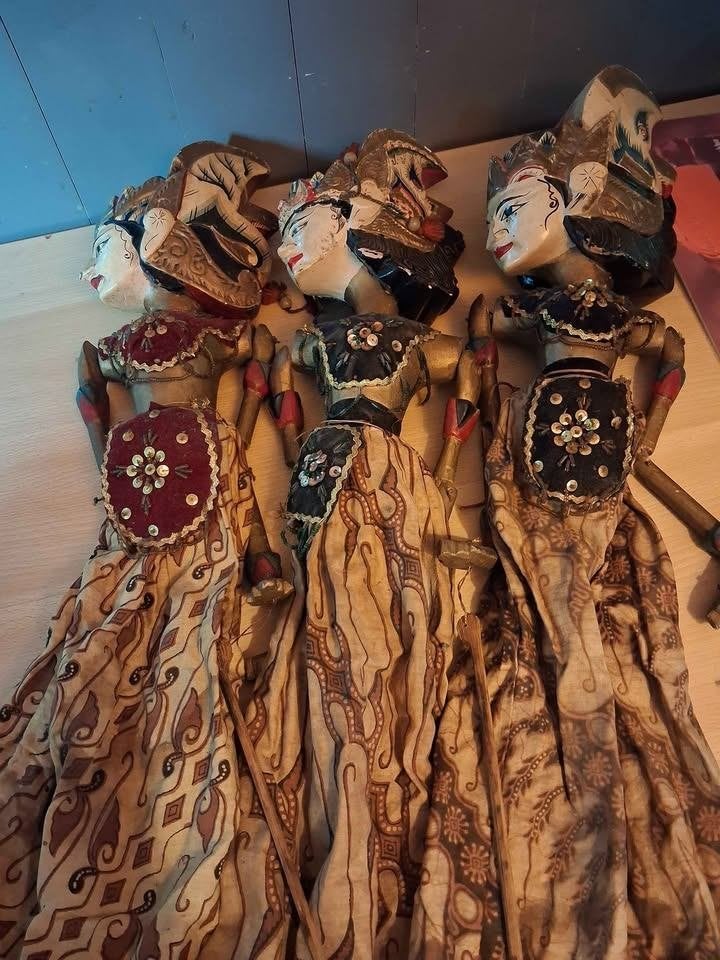 3 Marionnettes Wayang Golek 1930., Antiquités & Art, Antiquités | Jouets, Enlèvement