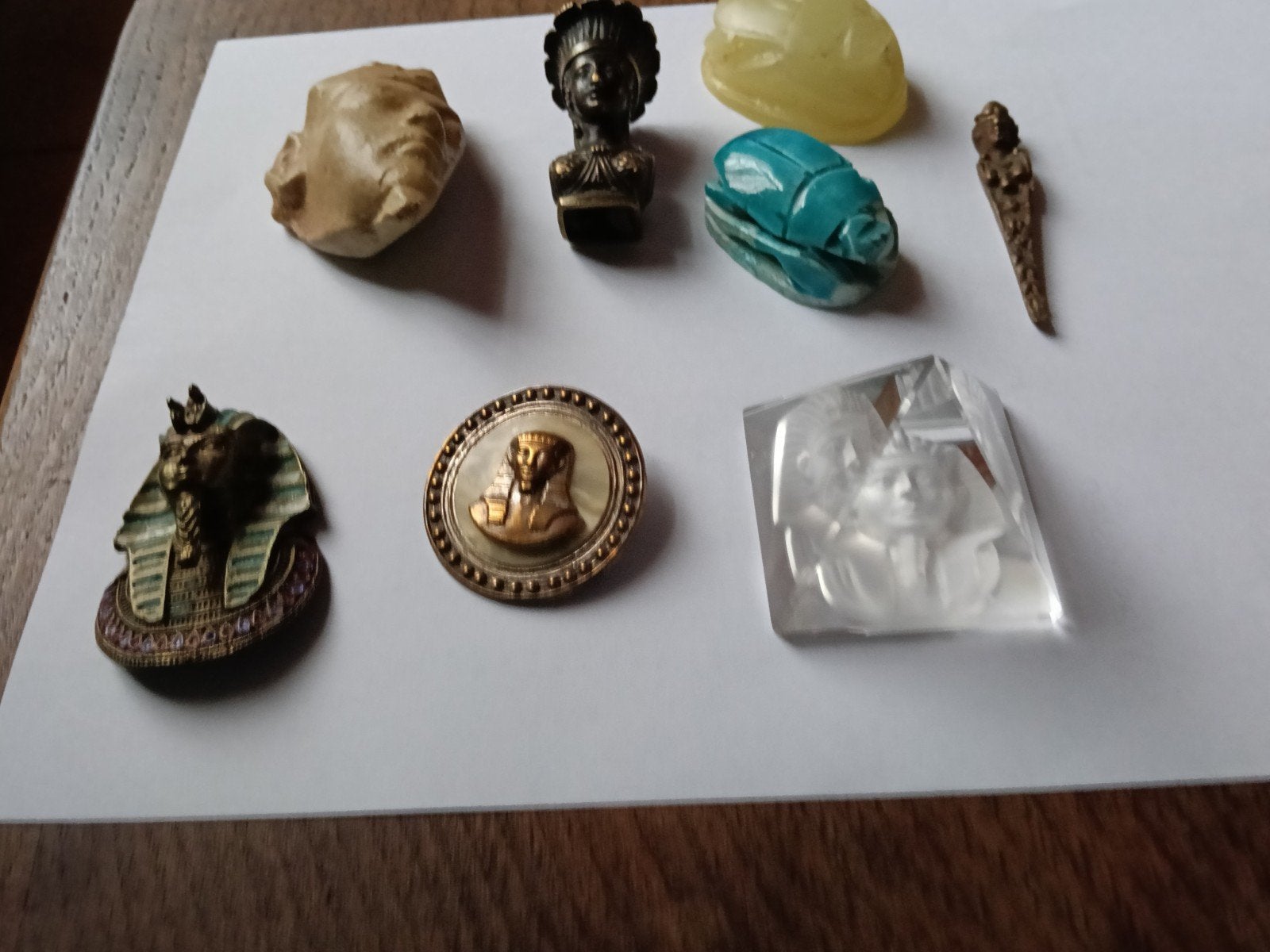 Décorations égyptiennes, Enlèvement ou Envoi