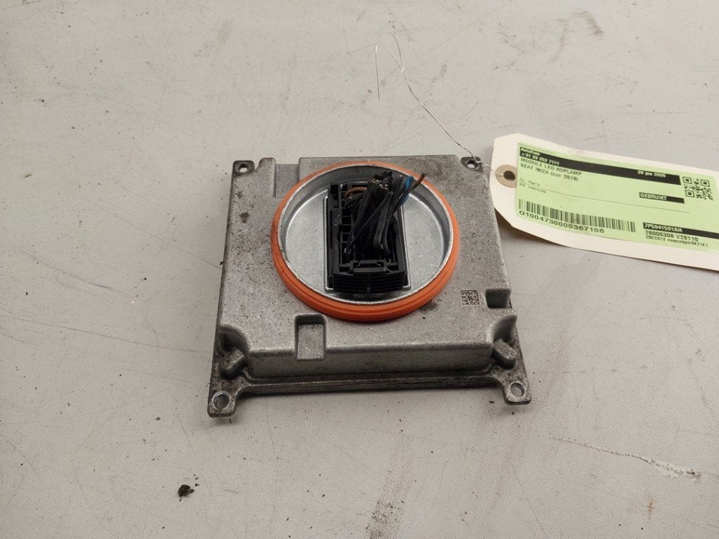 MODULE DE PHARE À DEL Seat Ibiza V (KJB) (|7P5941591AH|), Seat Deutschland GmbH, Service@seat.de, Utilisé, Seat