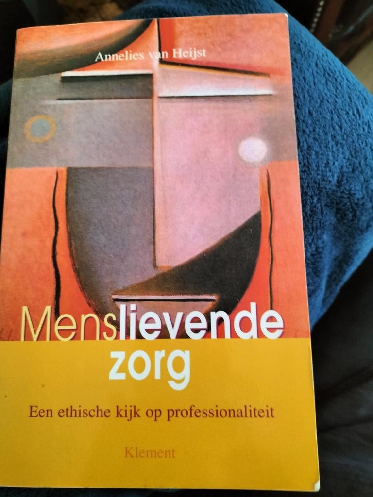 A. van Heijst - Menslievende zorg, Boeken, Godsdienst en Theologie, Verzenden