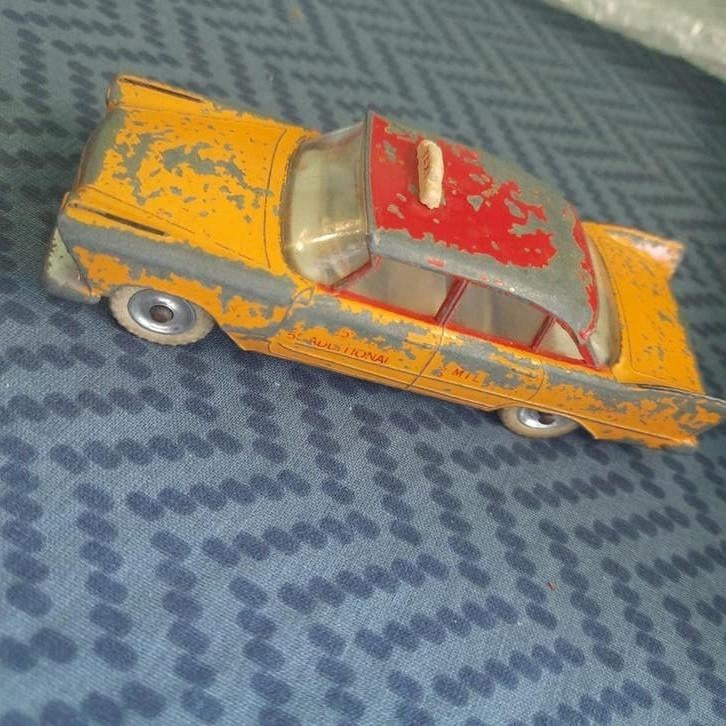 DINKY TOYS UK nr. 265 : PLYMOUTH PLAZA TAXI / CAB *VINTAGE*, Ophalen, Gebruikt, Auto, Dinky Toys