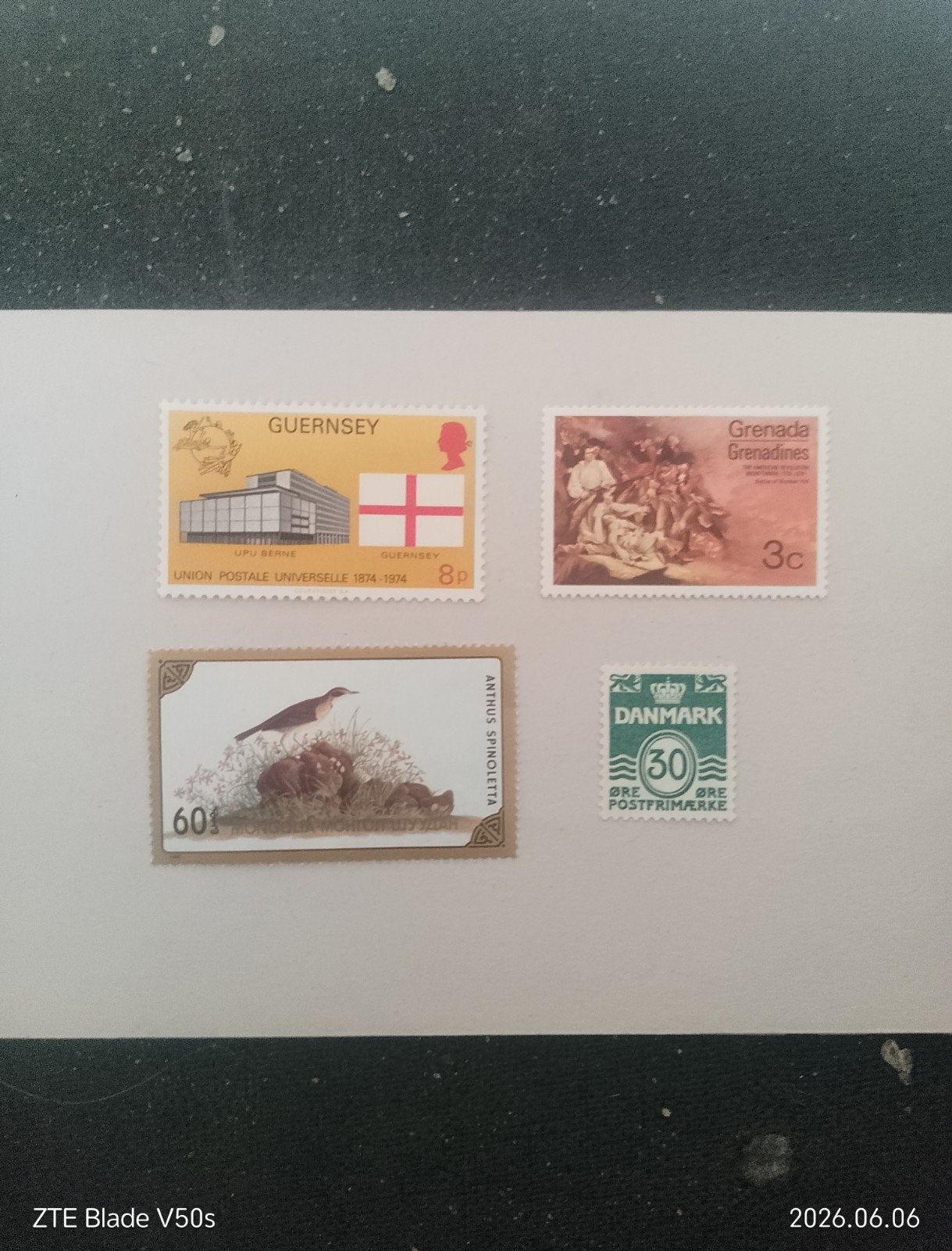 4 timbres historiques postfrisch, Enlèvement ou Envoi