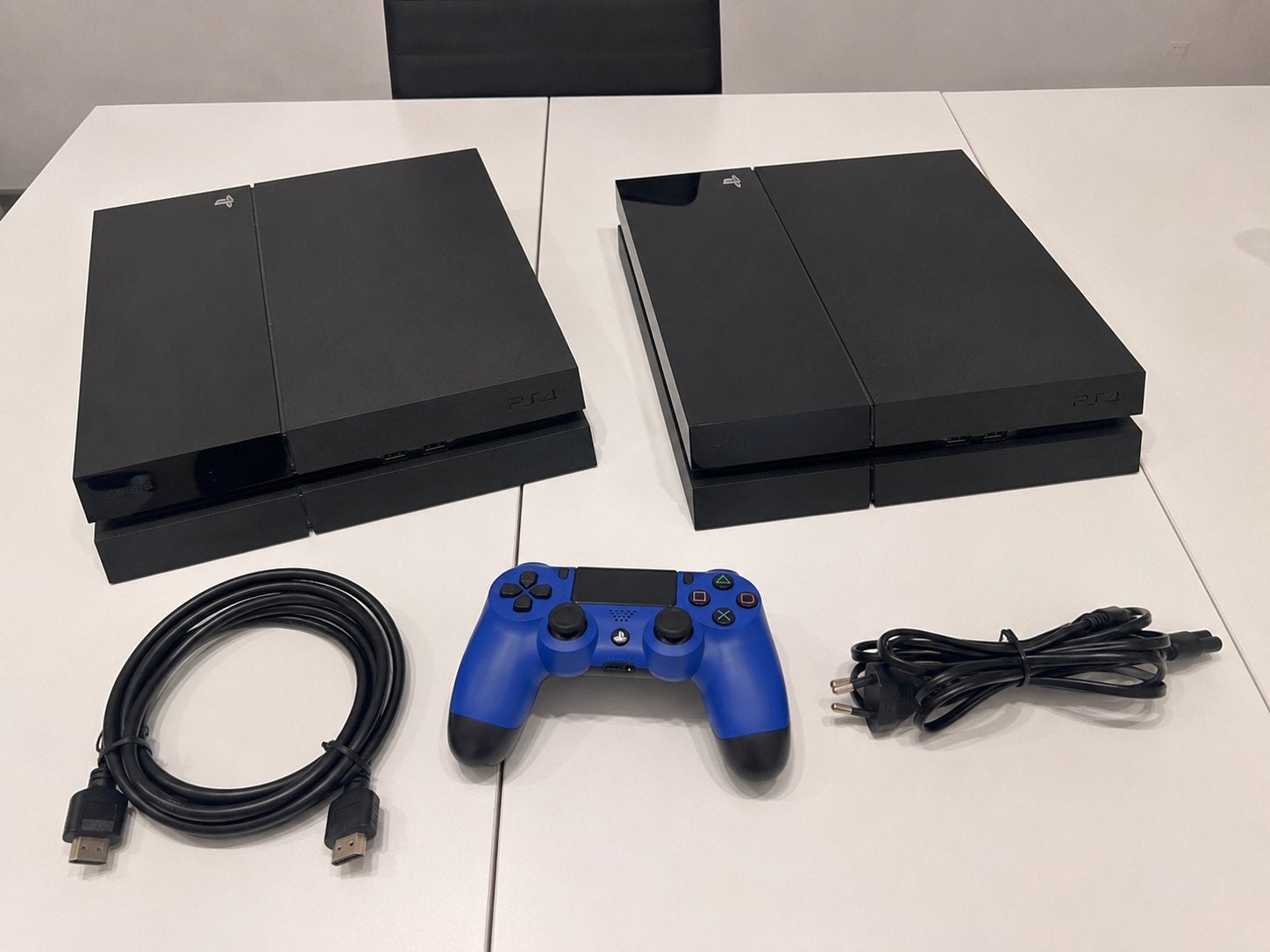 2 Ps4 slim te koop 1TB inclusief controller en bekabeling., Games en Spelcomputers, Ophalen of Verzenden, Online
