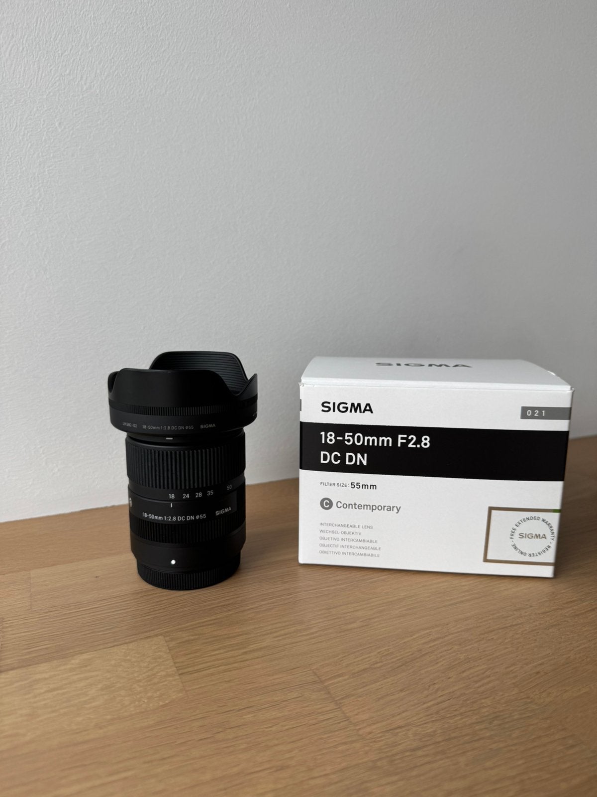 Sigma 18-50mm F2.8 DC DN Fujifilm X Mount, Sigma, Comme neuf, Pare-soleil, Enlèvement ou Envoi