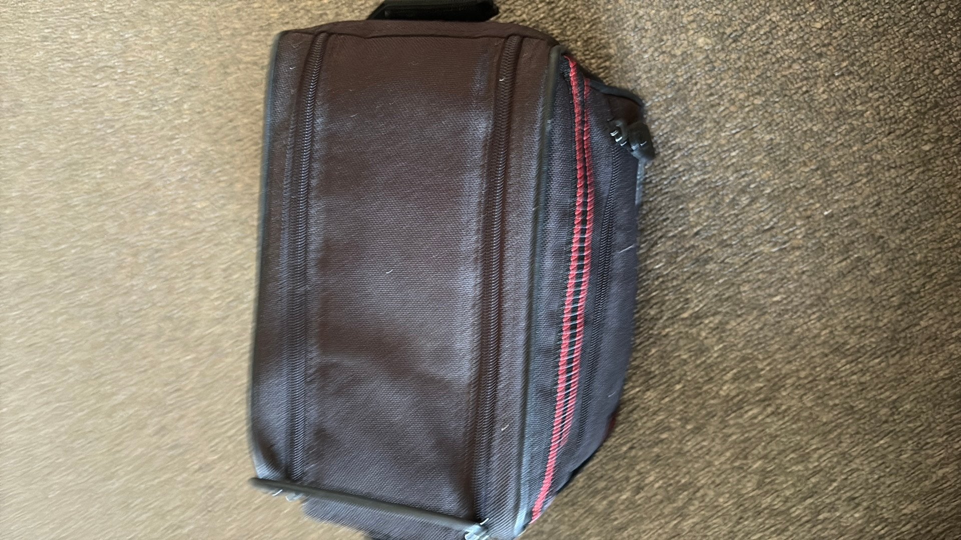 Zwarte tas . Ooit gediend voor de kodak of camera, Enlèvement ou Envoi, Utilisé