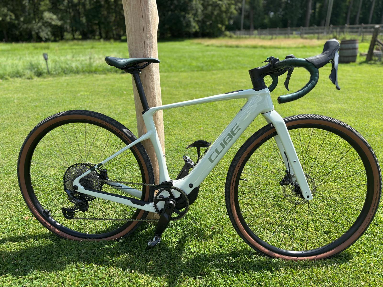 Cube Nuroad Hybrid C:62 Race 400X (2025) taille S, Vélos & Vélomoteurs, Enlèvement, Carbone