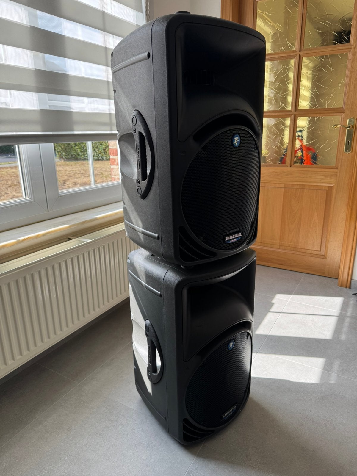 2x Mackie SRM 450 V1 incl opberg/transport zak, Stereo speakers, Gebruikt, Ophalen, 150 watt of meer