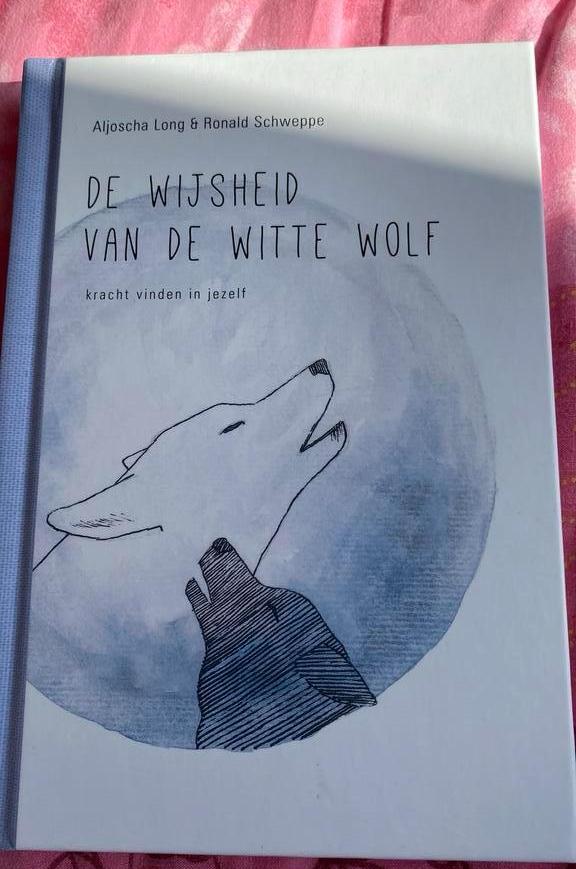 Ronald Schweppe - De wijsheid van de witte wolf, Ophalen of Verzenden, Nieuw, Ronald Schweppe; Aljoscha Long
