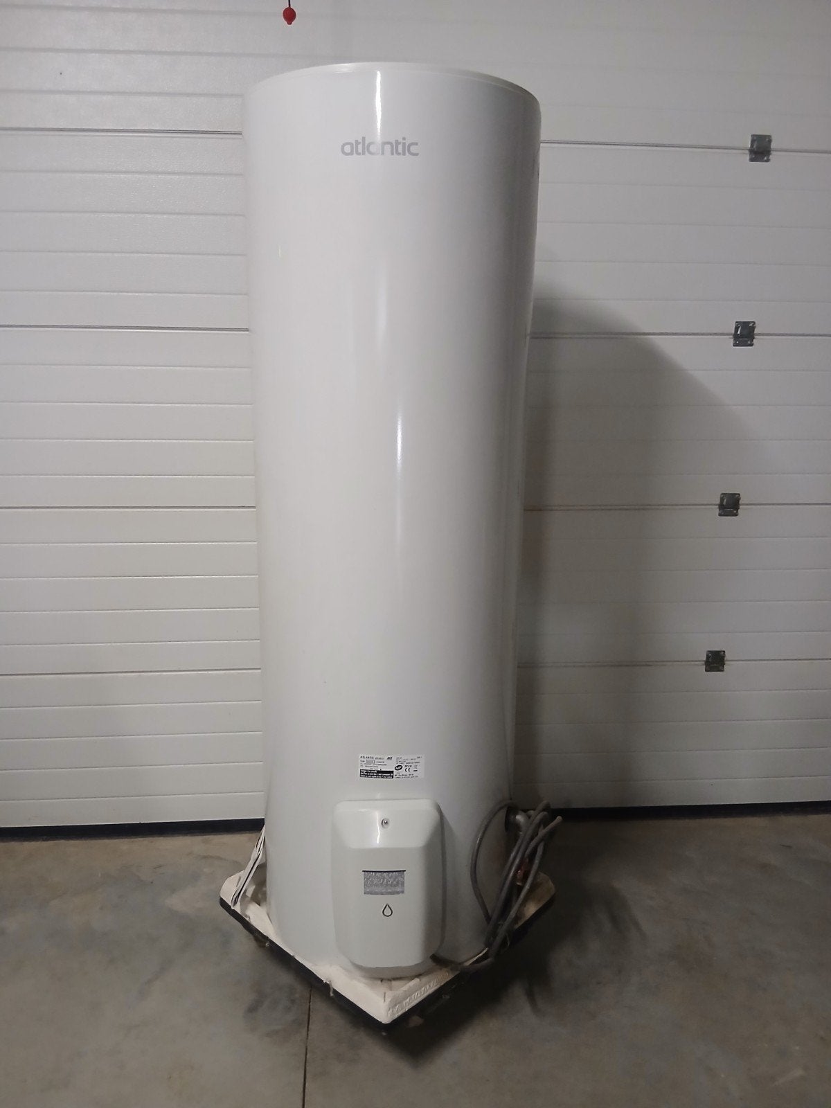 boiler atlantic zeneo aci hybride 300l met veiligheidsgroep, Doe-het-zelf en Bouw, Ophalen, 100 liter of meer, Boiler, Minder dan 3 jaar oud