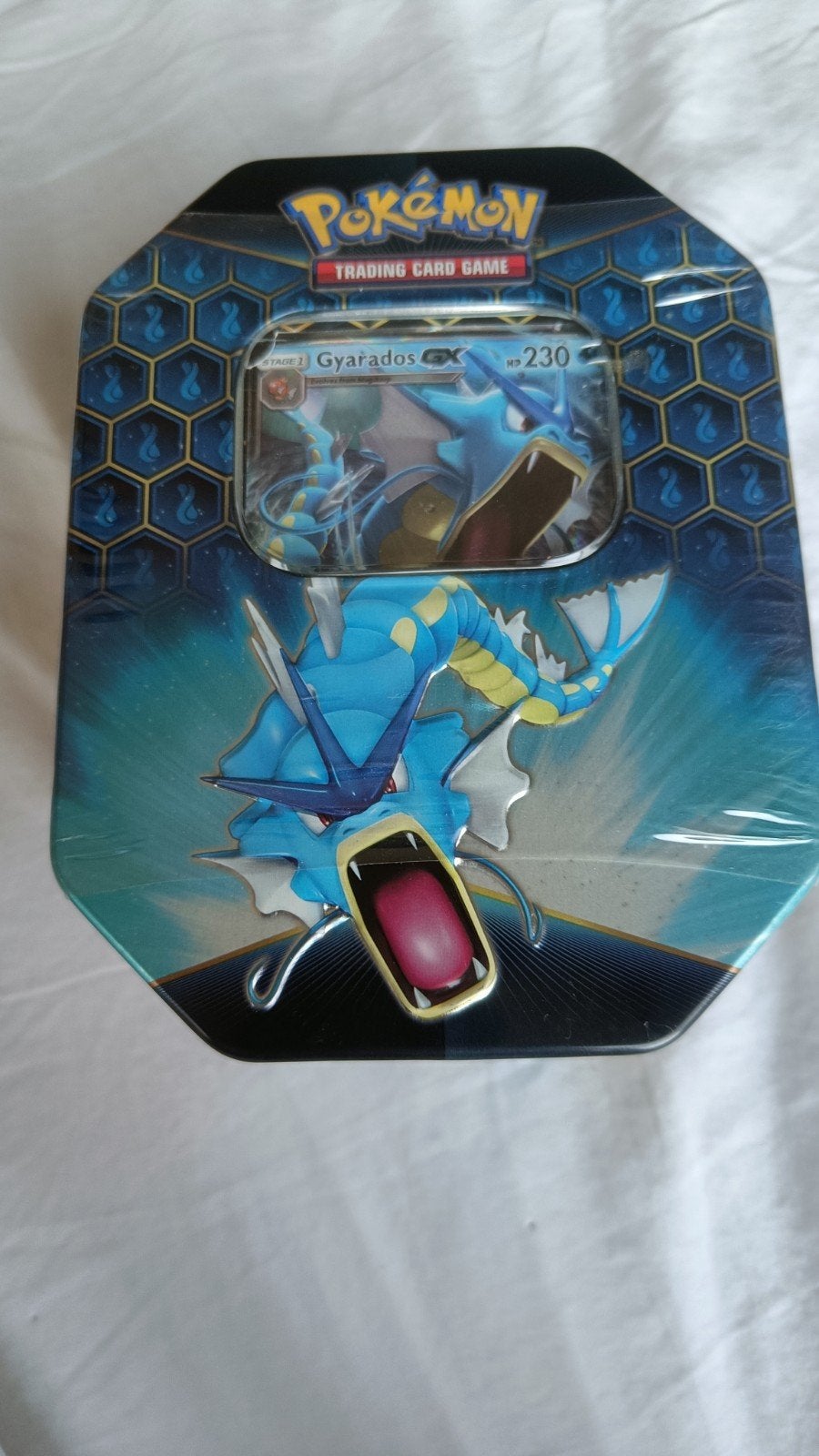 Gyarados Hidden Fates tin, Ophalen