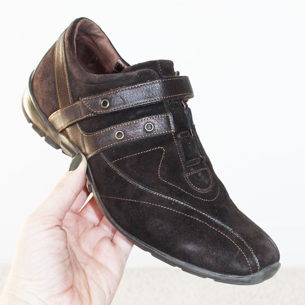 Belles baskets Footnotes en daim -S12 (taille G 38½) €45, -, Enlèvement ou Envoi, Sneakers et Baskets, Comme neuf, Brun