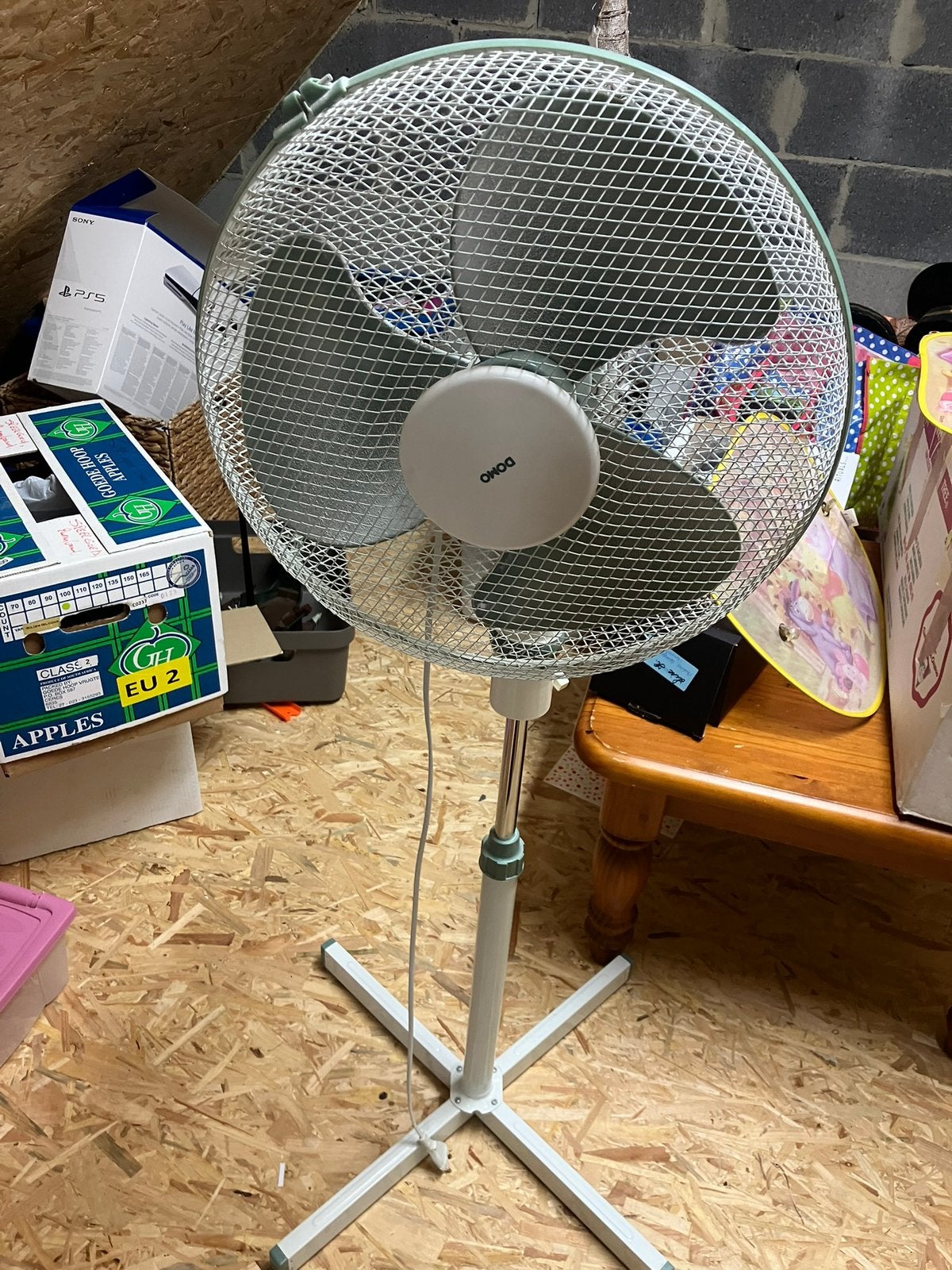 Statiefventilator, Elektronische apparatuur, Ventilatoren, Ophalen, Zo goed als nieuw, Statiefventilator