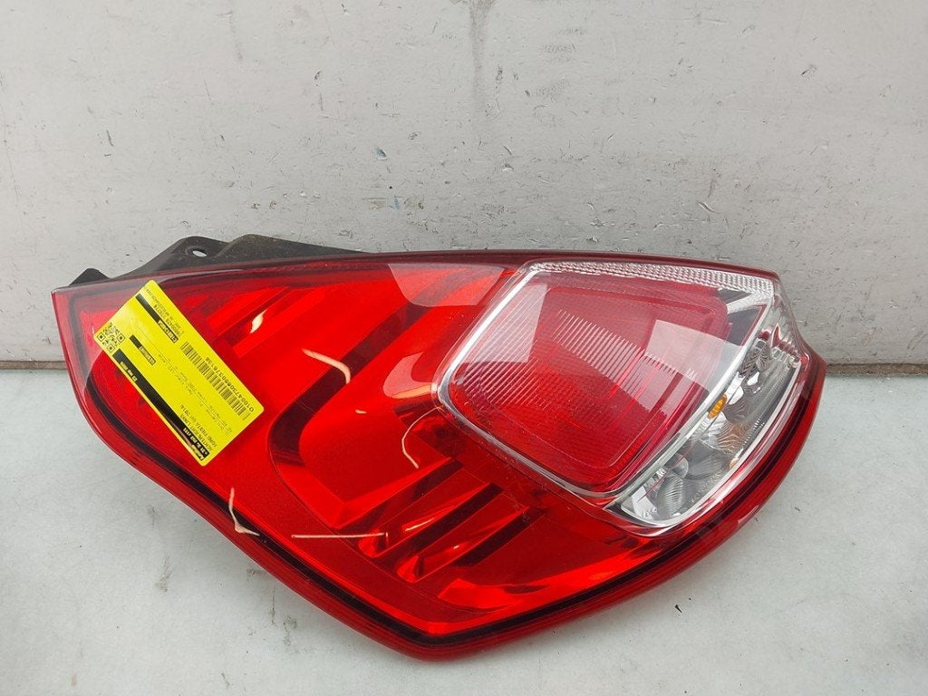 FEU ARRIÈRE GAUCHE Ford Fiesta 6 (JA8) (01-2008/01-2018), Henry-Ford-Straße  1
50735  Köln, DE, Ford-Werke GmbH, Kunden@ford.com
