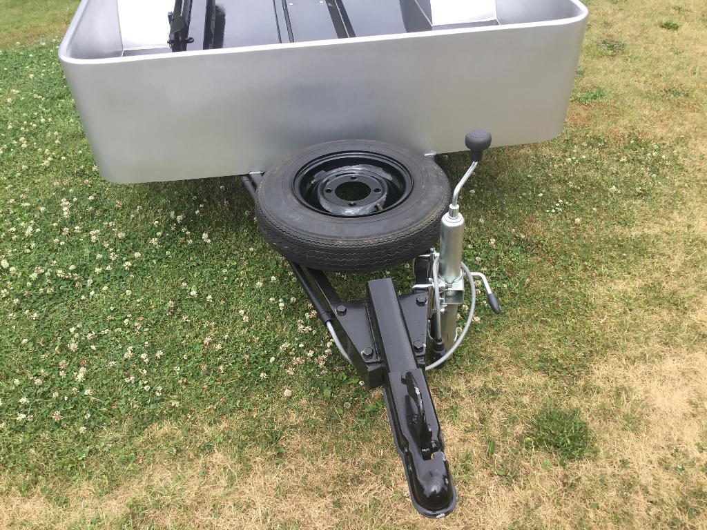 Aanhangwagen, Ophalen, Zo goed als nieuw