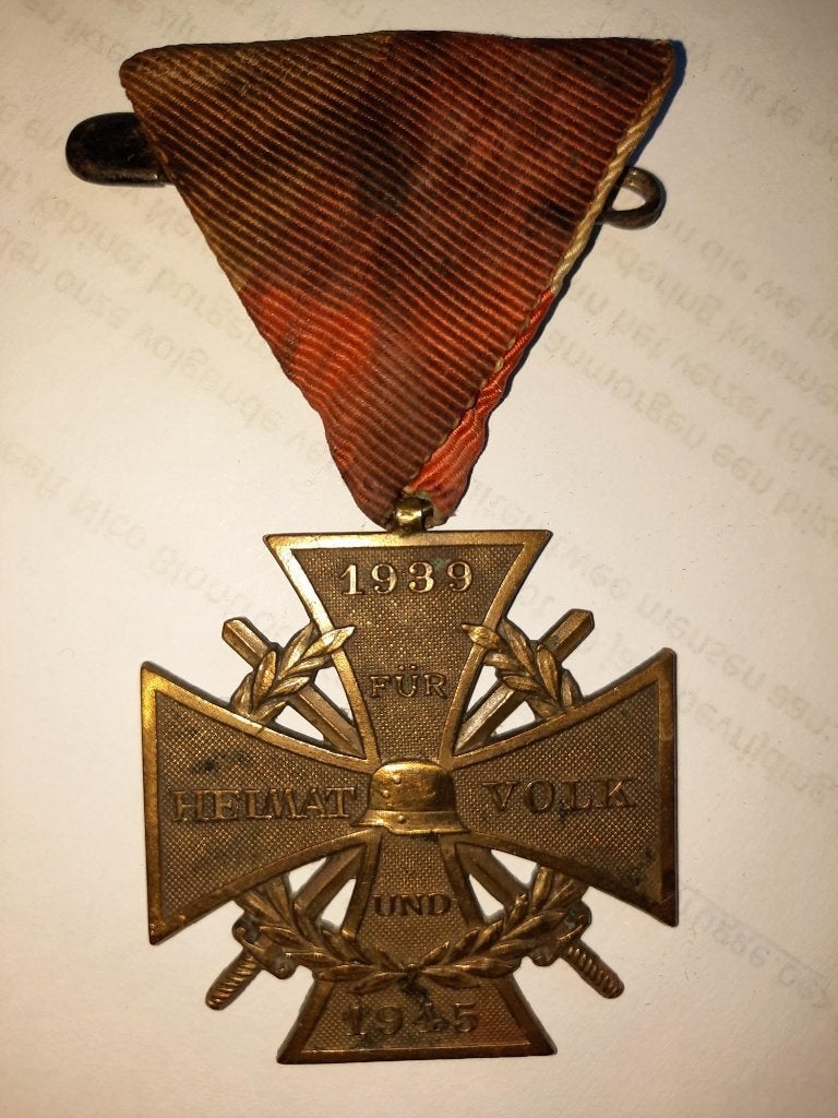 Oostenrijk medaille Ehrenkreuz Heimat Volk 1939 - 1945 WO2, Verzamelen, Verzenden
