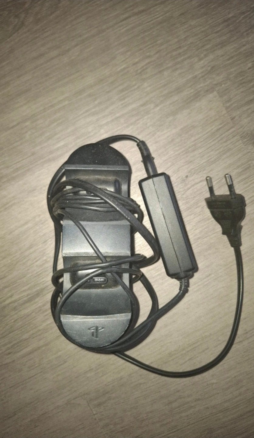Dualshock 4 dubbele oplader, Games en Spelcomputers, Spelcomputers | Sony Consoles | Accessoires, Ophalen, Zo goed als nieuw, Voeding, Oplader of Kabel