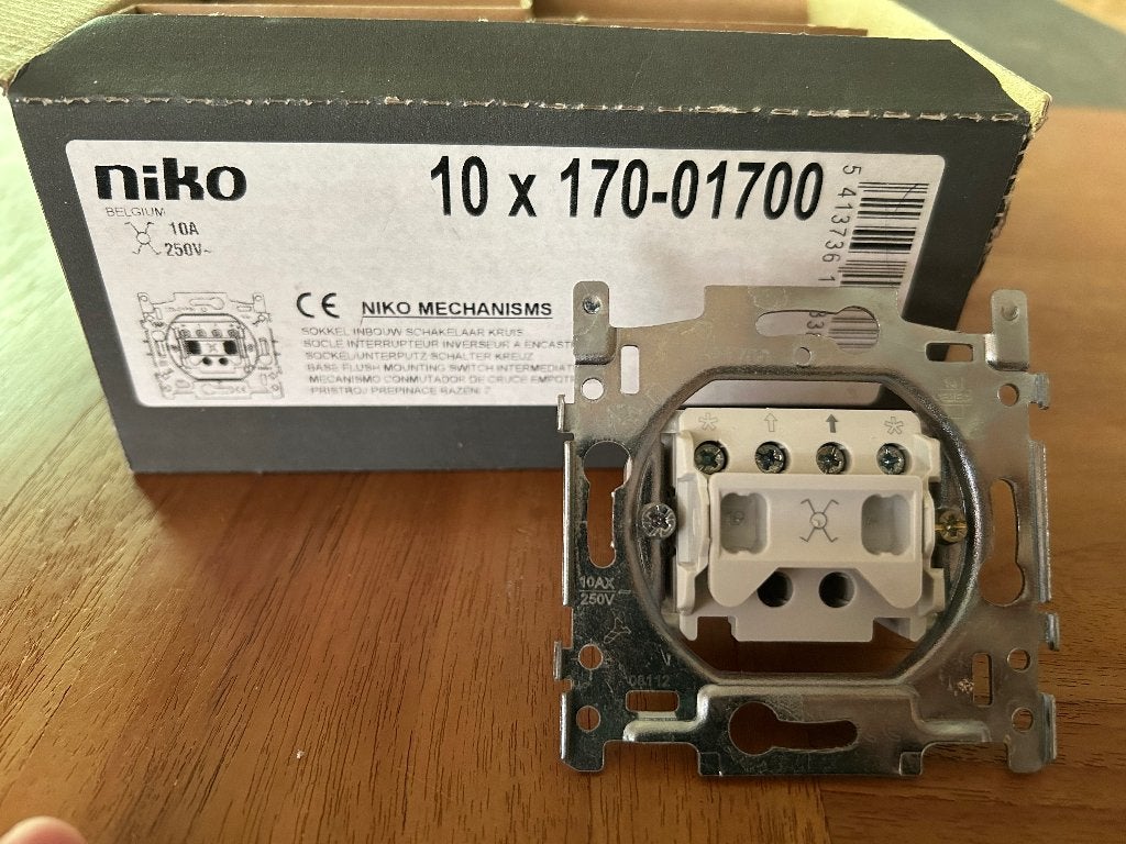 LOT D’ÉQUIPEMENT ELECTRIQUE NIKO, Bricolage & Construction, Électricité & Câbles, Enlèvement ou Envoi, Neuf, Autres marques, Autres types