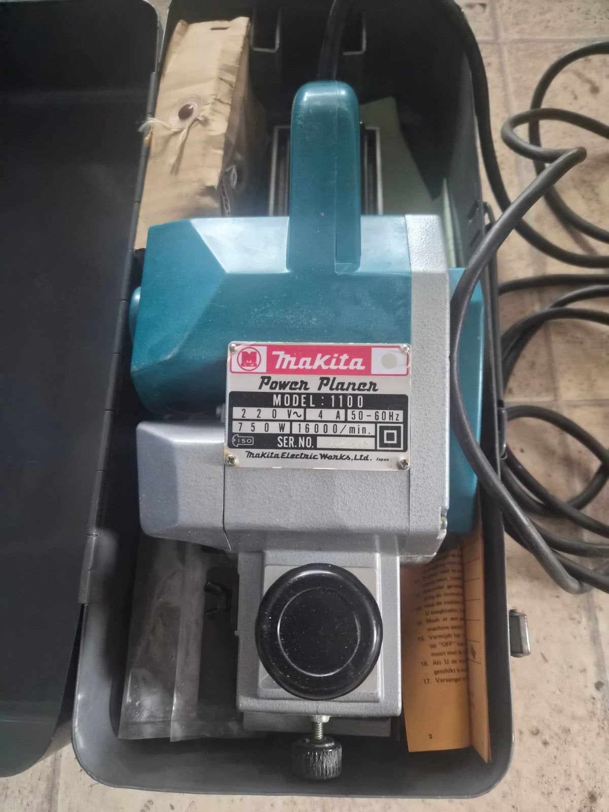 raboteuse electrique Makita 750w, Enlèvement