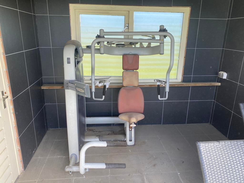 Technogym chest press, Ophalen, Gebruikt, Borst, Fitnessbank