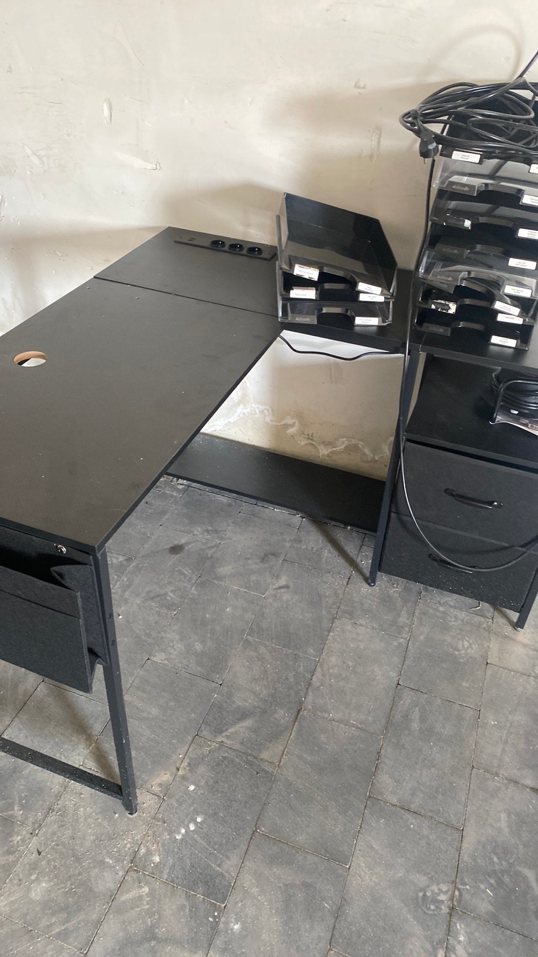 Bureau en accessoires, Ophalen, Zo goed als nieuw, Zwart