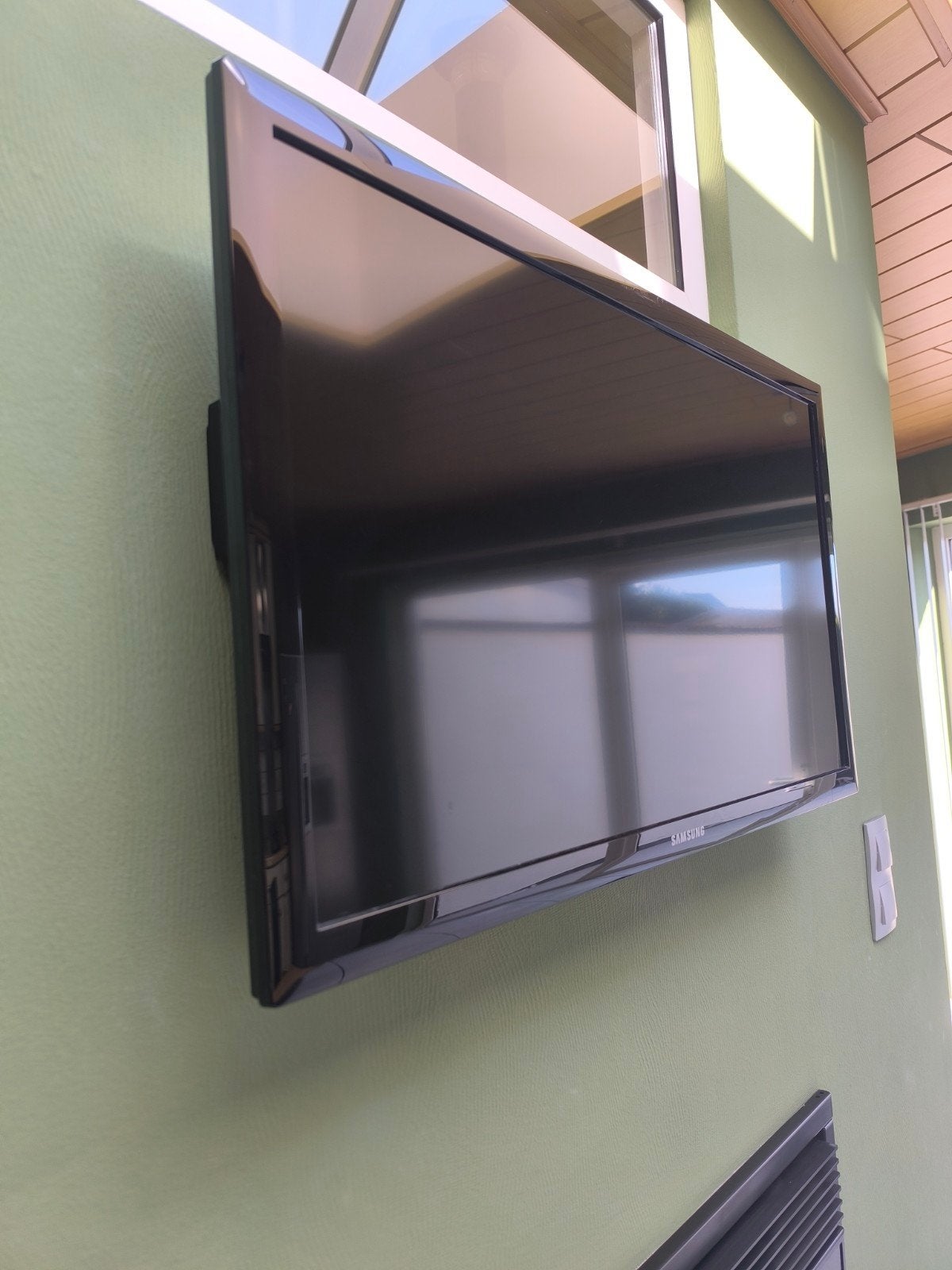 TV Incl beugel voor aan de muur, Antiek en Kunst, Ophalen