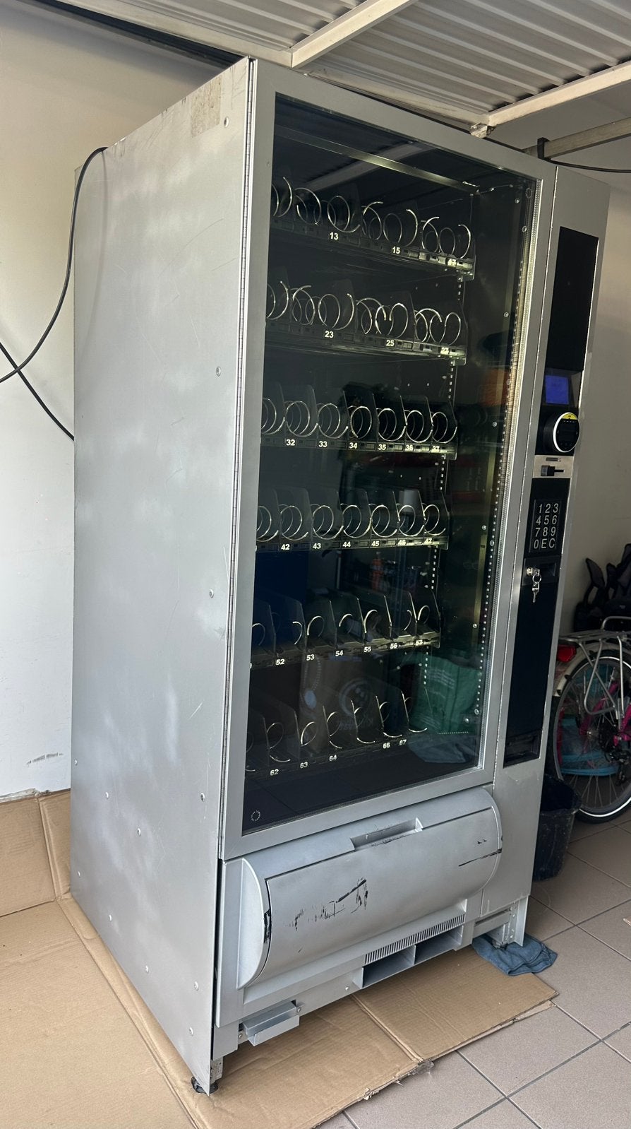 Drank/snackautomaat Necta Samba Classic Gekoeld, Ophalen