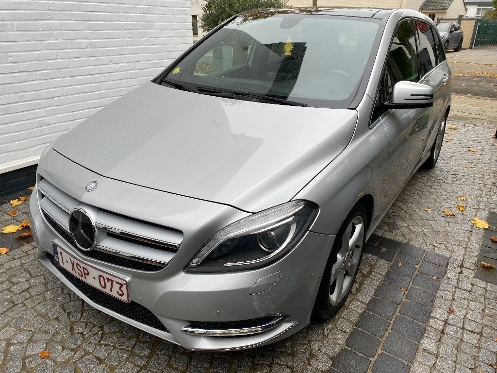 MERCEDES B200CDI, Autos, Achat, Noir, Automatique, 117 g/km