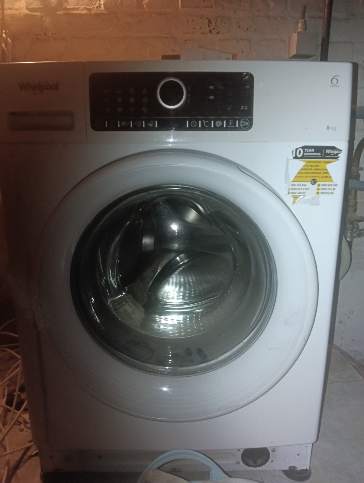 Wasmachine Whirpool  (springt en beweegt bij centrifugeren ), Ophalen