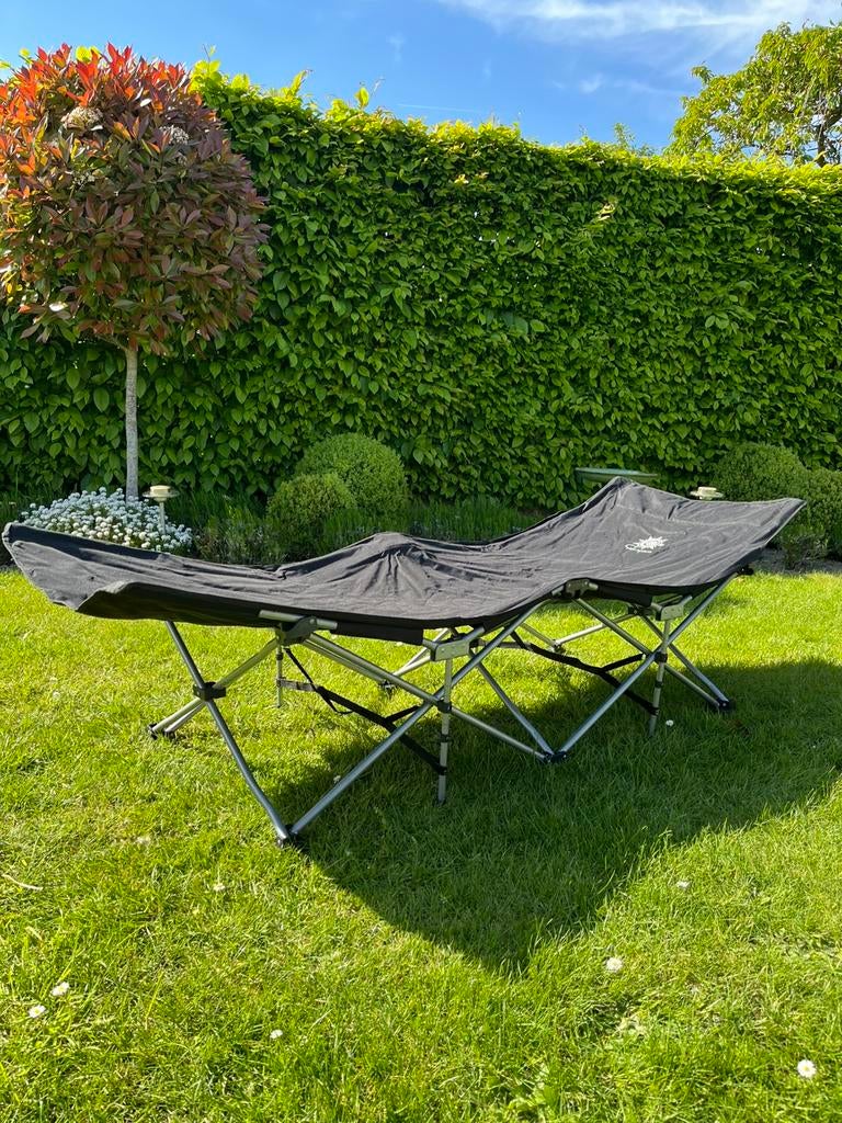 Camping bed, Caravans en Kamperen, Ophalen, Zo goed als nieuw