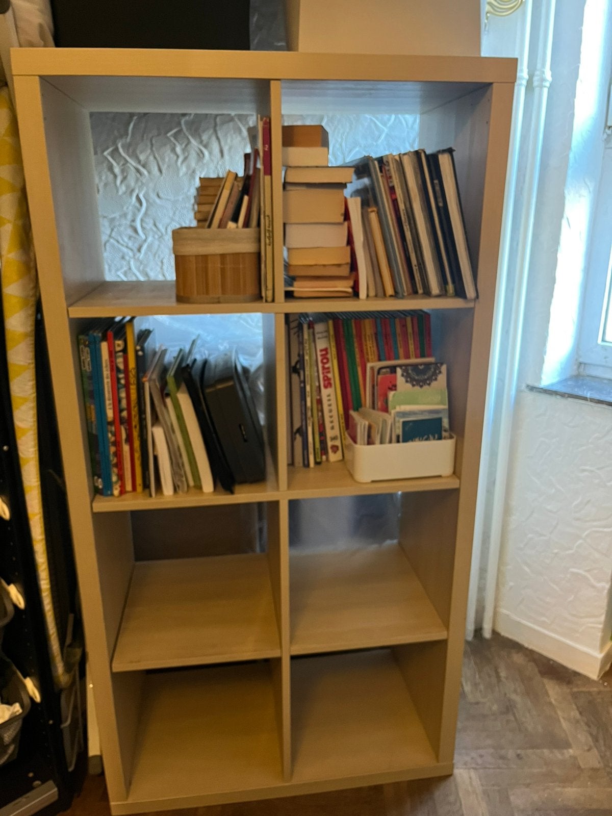 Bibliothèque / meuble de rangement en bois avec 8 cases, Maison & Meubles, Enlèvement, Comme neuf, Chêne