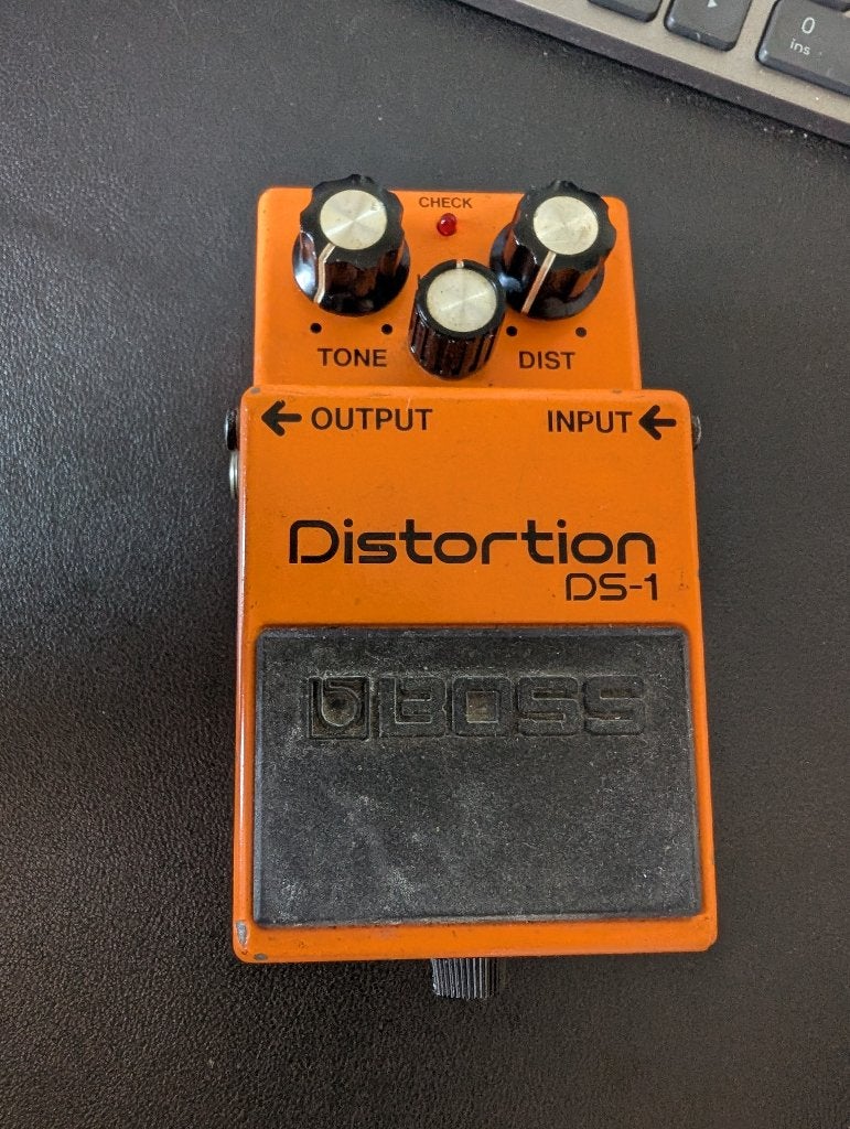 BOSS DS-1 Distortion Pedaal – Klassieker in prima staat!, Muziek en Instrumenten, Effecten, Verzenden, Gebruikt, Distortion, Overdrive of Fuzz