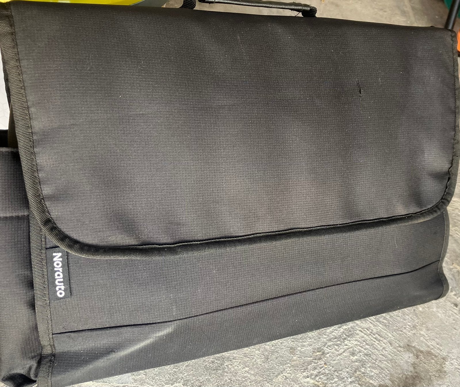 SAC POUR COFFRE DE VOITURE, Autos : Divers, Coffres de toit, Enlèvement, Comme neuf
