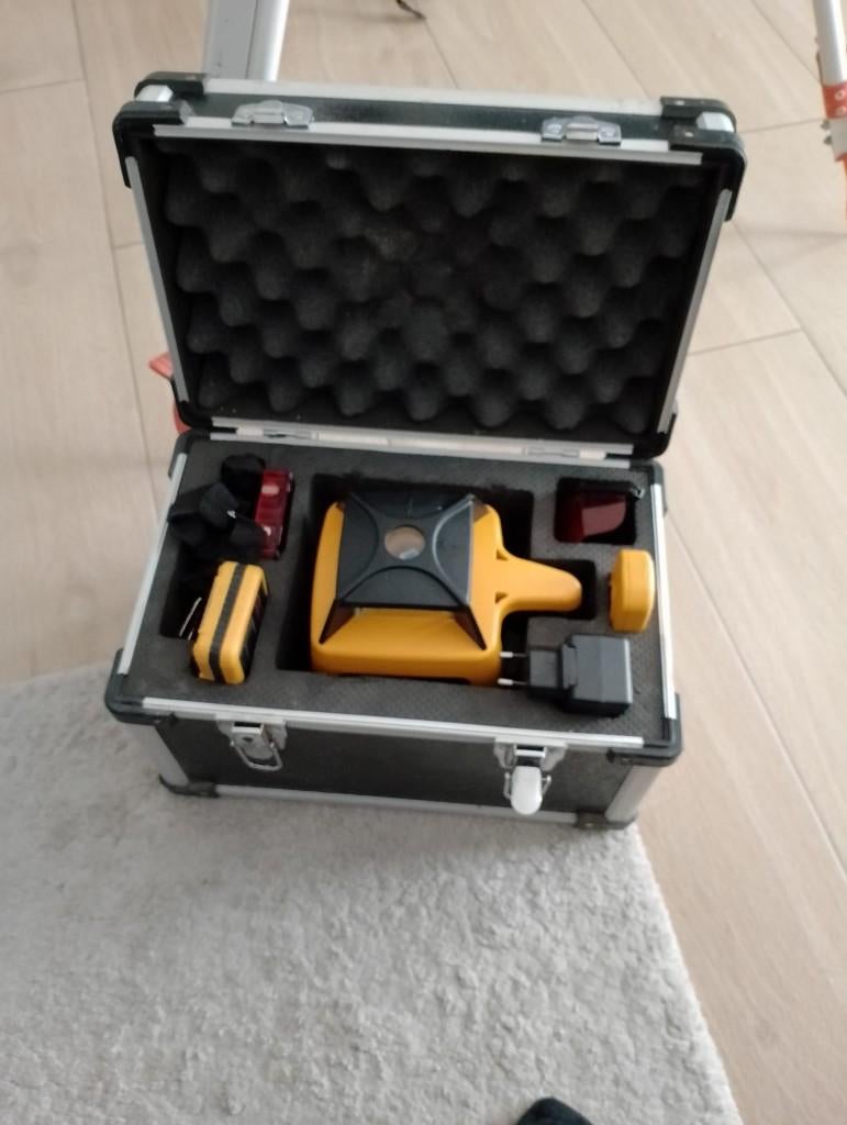 Waterpas laser, Ophalen