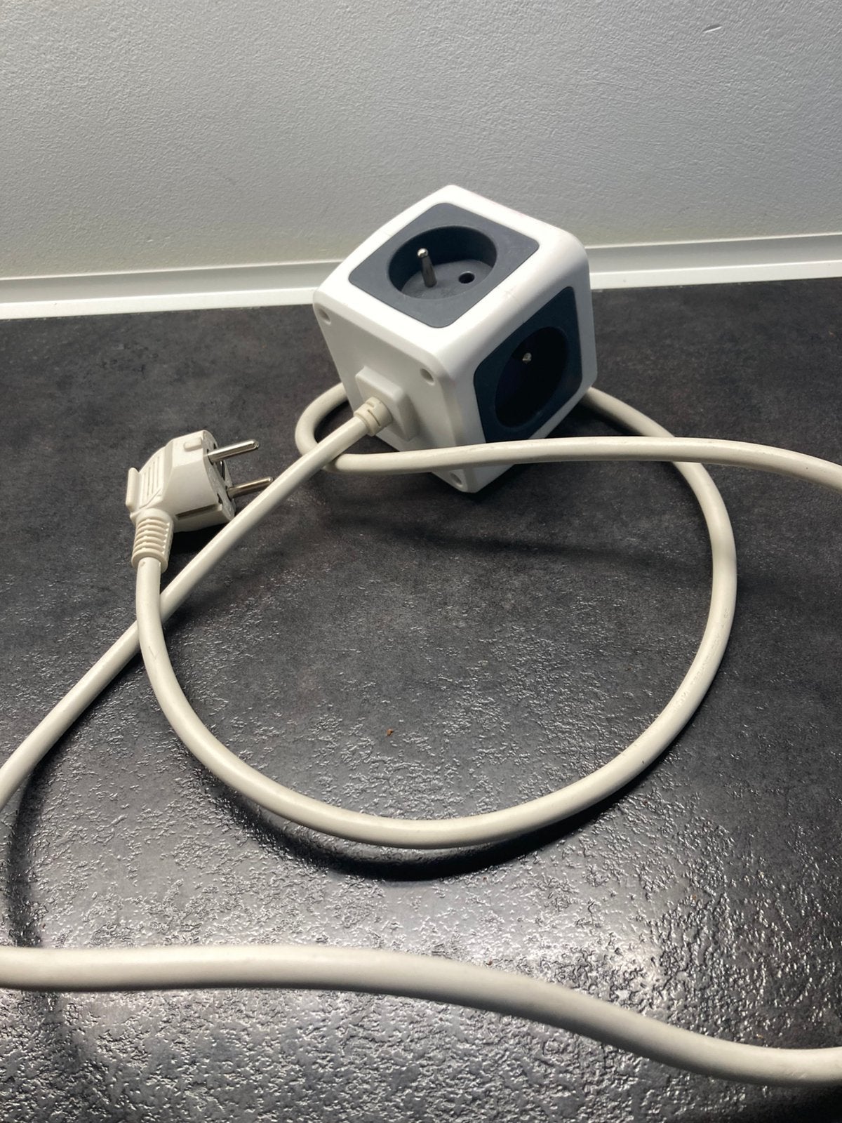 Stekkerdoos met USB., Informatique & Logiciels, Webcams, Enlèvement, Comme neuf