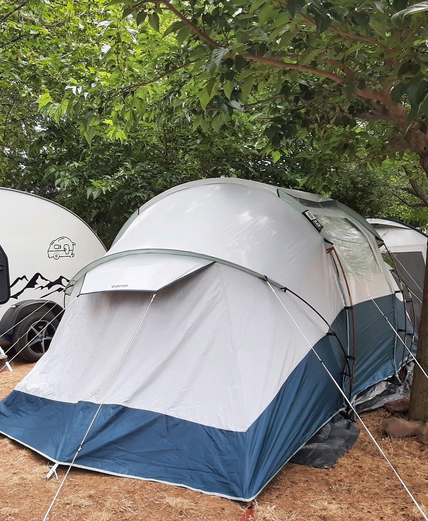 Quechua kampeertent 4 pers.Fresch en Black Arpenaz 4.2, Ophalen
