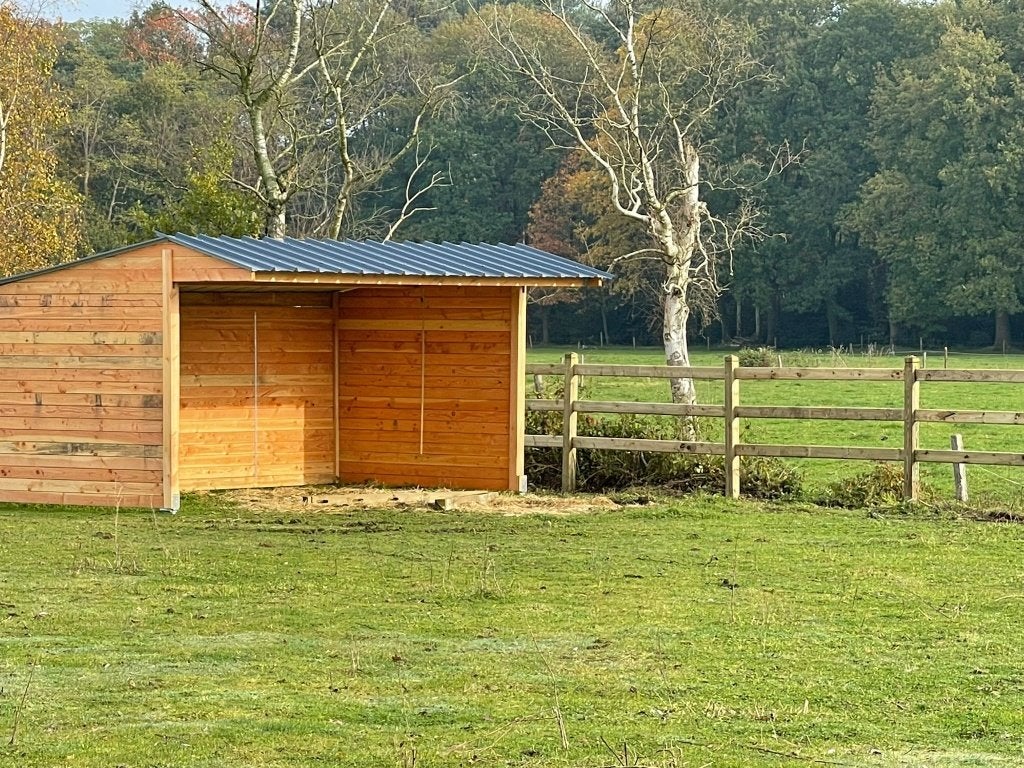 Schuilhok paarden / schapen / geiten 3x6m, Weidegang, 2 of 3 paarden of pony's