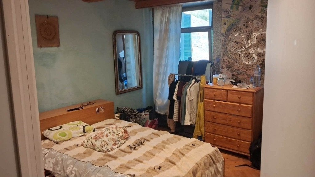 Chambre de 20 m² avec salle de bain privative à Leglise, Immo, 20 à 35 m², Province de Luxembourg