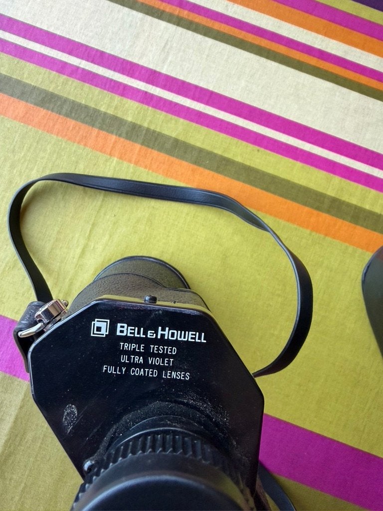 Jumelles Bell & Howell, Ophalen, Gebruikt