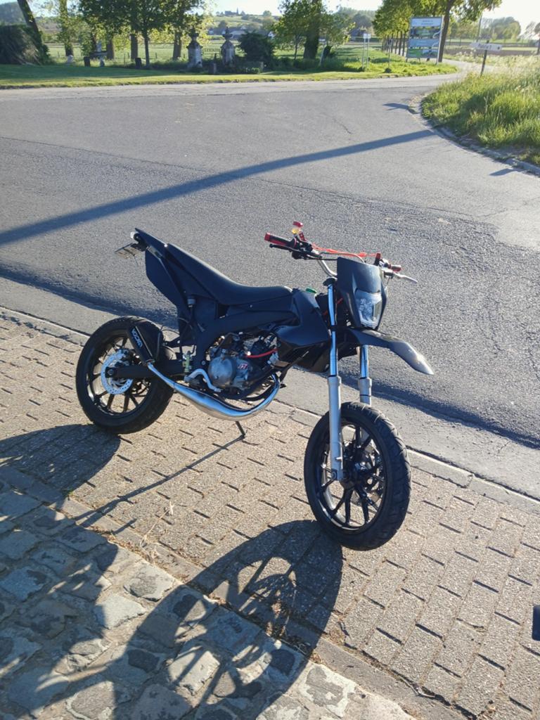 Derbi, Fietsen en Brommers, Ophalen