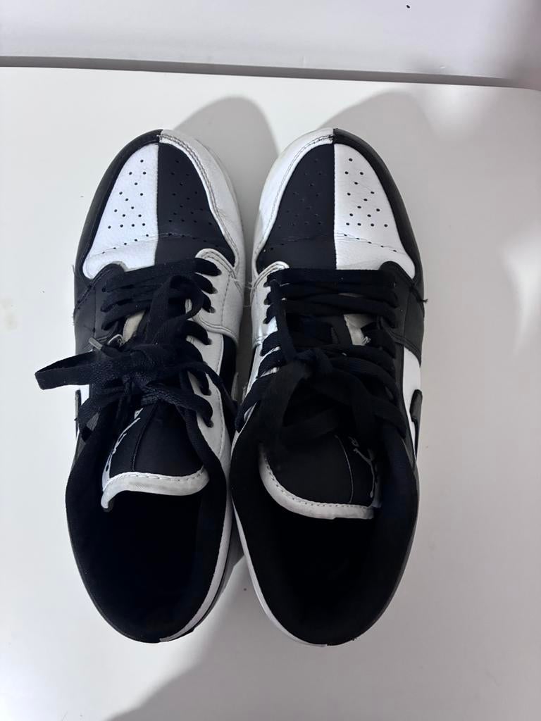 Air Jordan 1 Mid Split Black White (W), Kleding | Heren, Schoenen, Zwart, Ophalen of Verzenden, Zo goed als nieuw, Sneakers