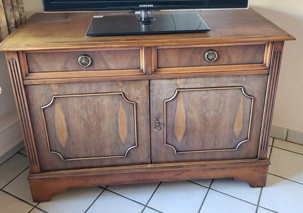 Houten tv-kast, Antiek en Kunst, Antiek | Meubels | Kasten, Ophalen
