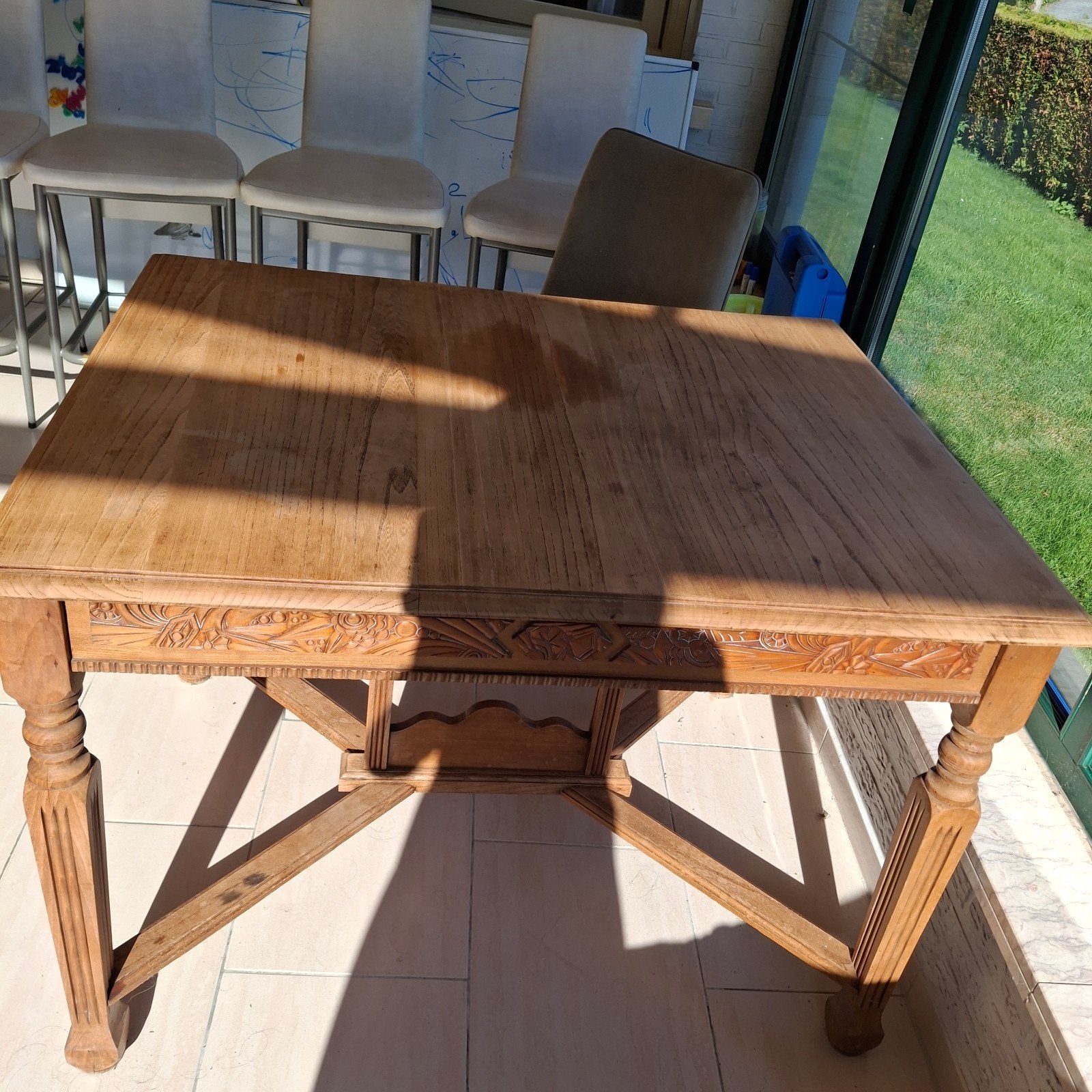 eiken tafel, Ophalen