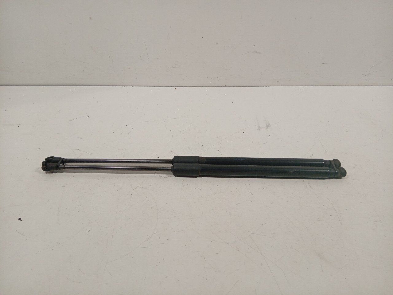 Gasdrukveerset achter Renault Scénic, Onderdelen@venauto.nl, Van der Ven Autorecycling B.V., Gebruikt, Ettenseweg 76, 4706 PB Roosendaal, The Netherlands