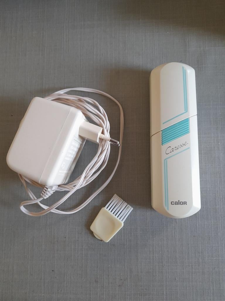 Epilateur électrique Caresse de Calor avec sa brossette, Bijoux, Sacs & Beauté, Enlèvement ou Envoi, Comme neuf, Autres types