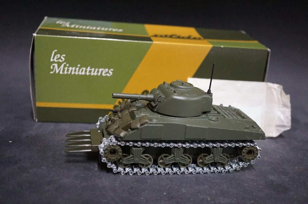 Solido Sherman tank Bocage versie - 1/50 - TOP, Ophalen of Verzenden, Zo goed als nieuw