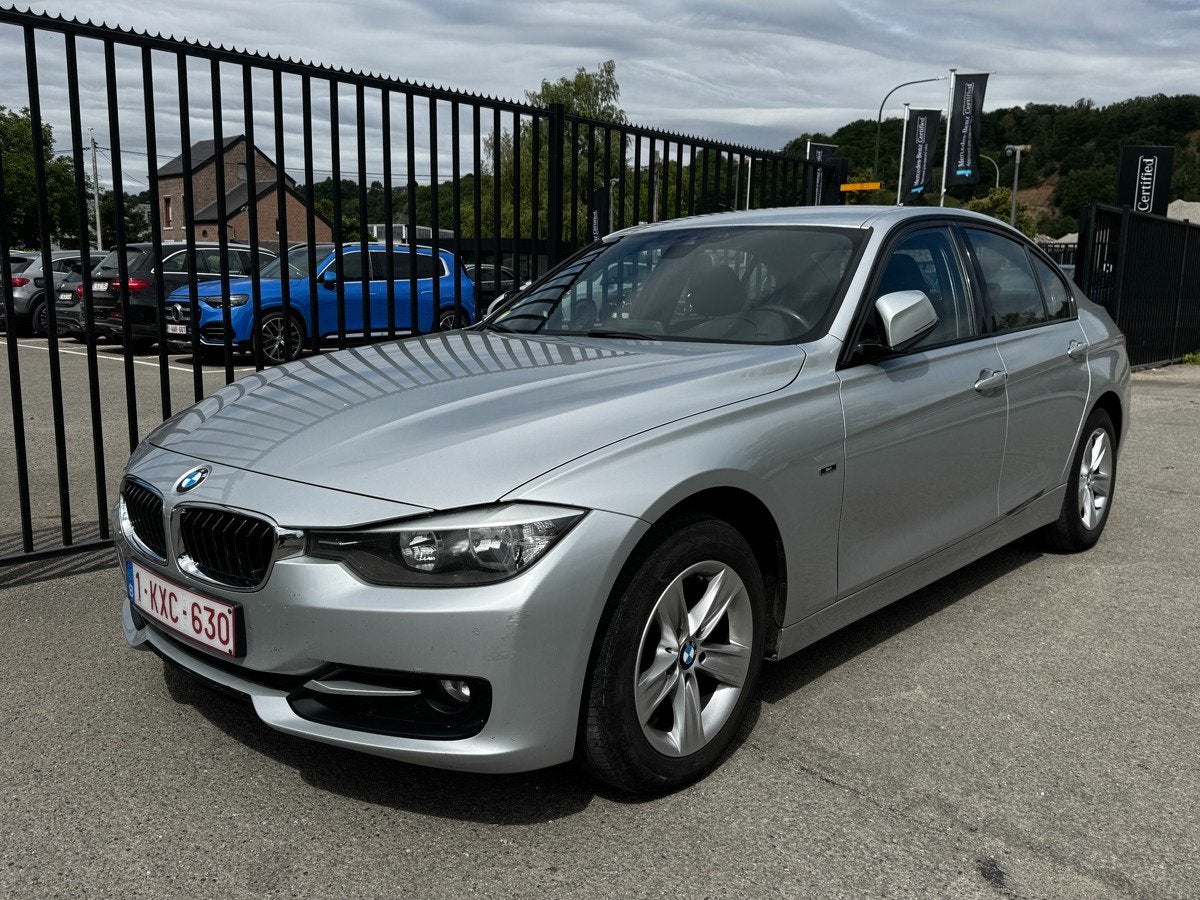 Bmw 316D f30 Pack Sport 09/2012, Autos, BMW, Argent ou Gris, Achat, 4 portes, Boîte manuelle