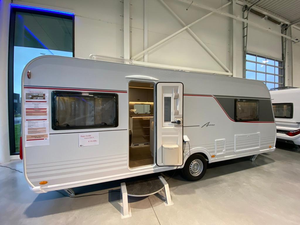 Carvan Burstner Averso 535 TL nieuwstaat, Rondzit, Bedrijf, 2 aparte bedden, Bürstner